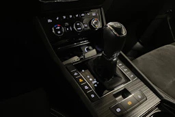 harmaa Skoda Superb 2021 kuva 19.