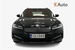 musta Skoda Superb 2021 kuva 5.