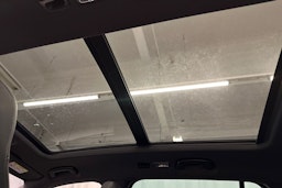 musta Skoda Superb 2021 kuva 16.