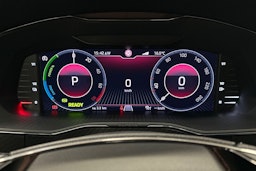 musta Skoda Superb 2021 kuva 22.