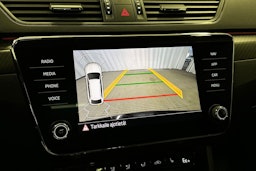 musta Skoda Superb 2021 kuva 32.