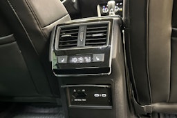 sininen Skoda Superb 2021 kuva 18.