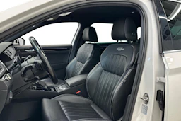 valkoinen Skoda Superb 2021 kuva 6.