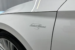 valkoinen Skoda Superb 2021 kuva 33.