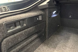 harmaa Skoda Superb 2021 kuva 20.