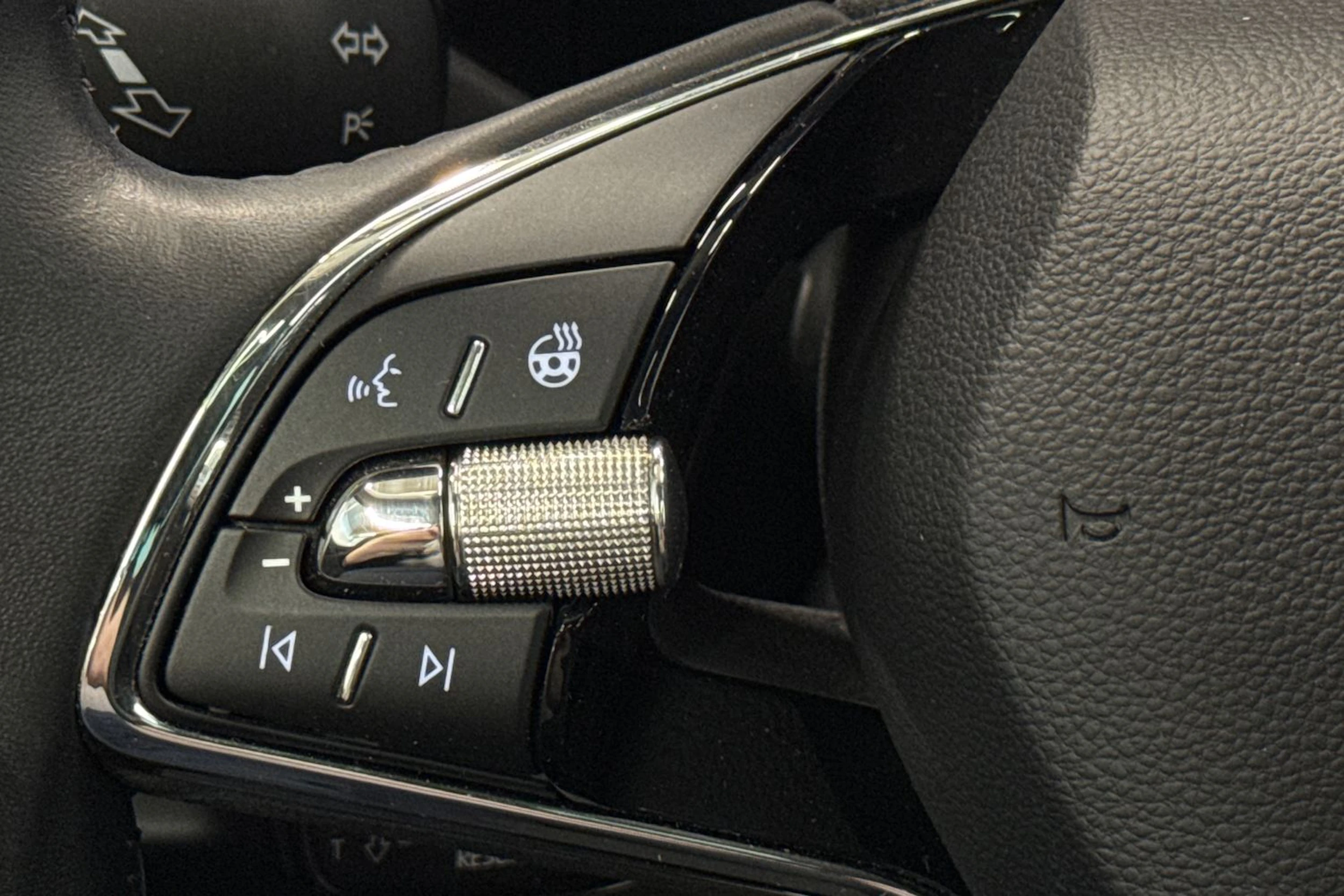 harmaa Skoda Superb 2021 kuva 26.