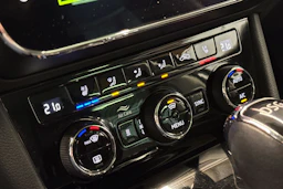 harmaa Skoda Superb 2021 kuva 29.