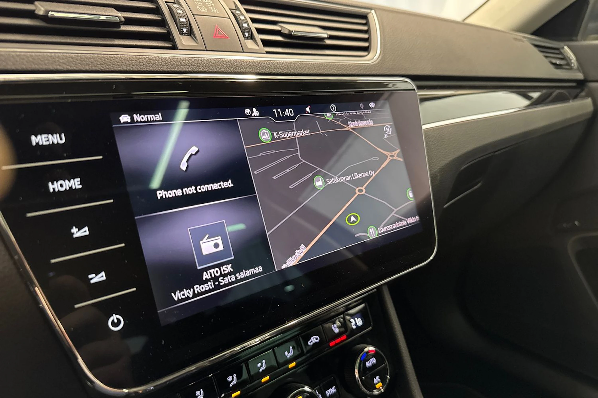 harmaa Skoda Superb 2021 kuva 33.