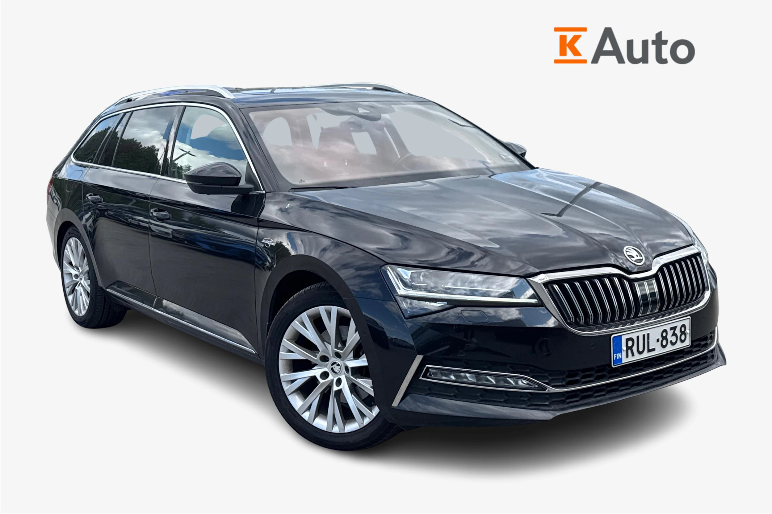 musta Skoda Superb 2021 kuva 1.