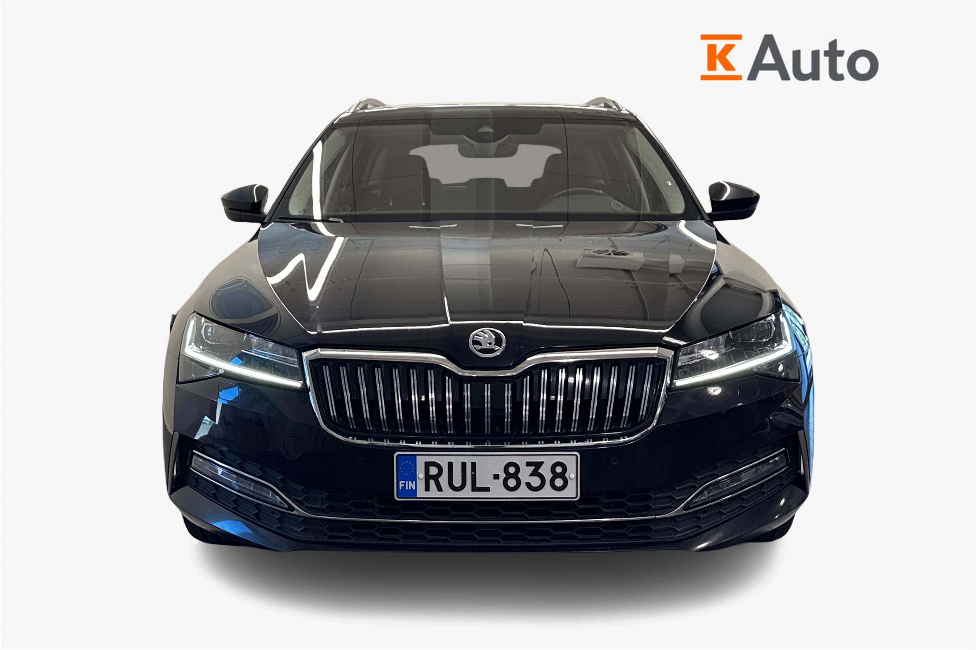 Skoda Superb 2021, kuva 4/25