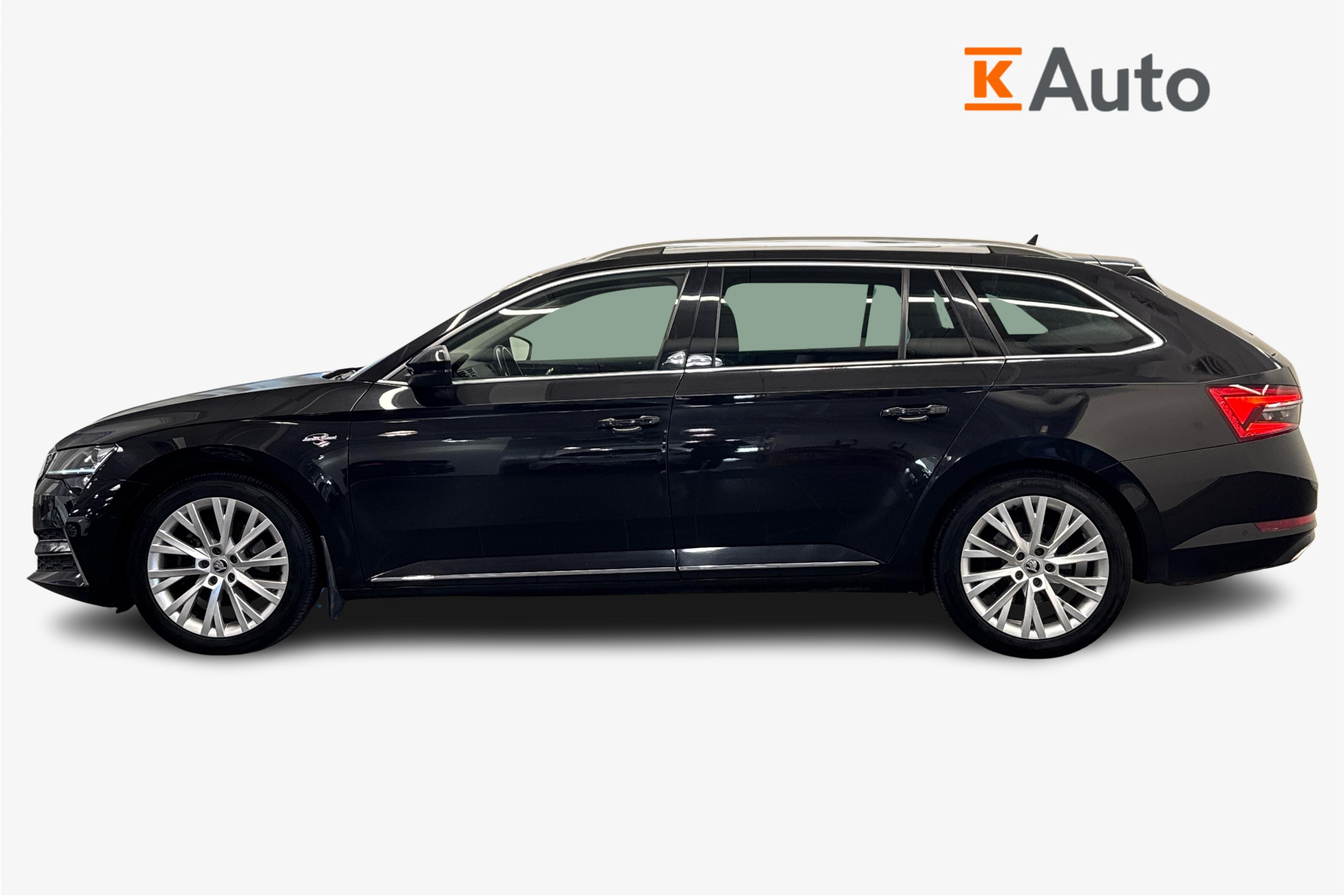 Skoda Superb 2021, kuva 5/25