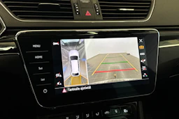 musta Skoda Superb 2021 kuva 15.