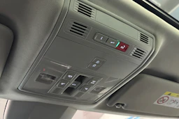musta Skoda Superb 2021 kuva 20.