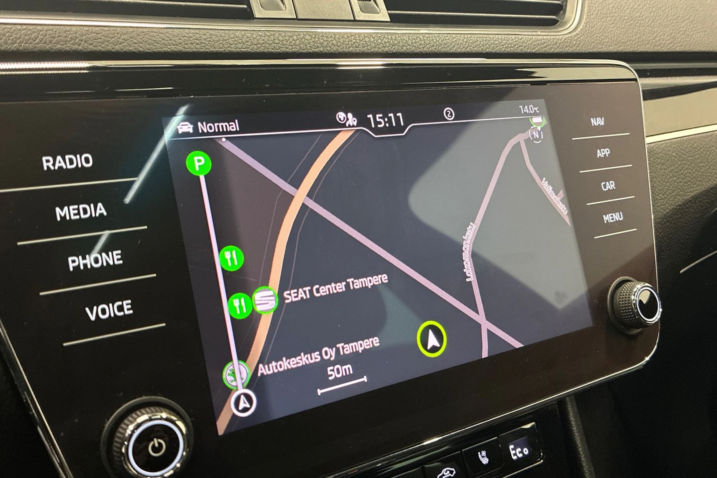 Musta Skoda Superb 2021 kuva 25.