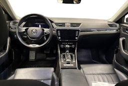 Musta Skoda Superb 2021 kuva 9.