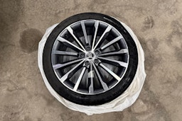 Musta Skoda Superb 2021 kuva 13.