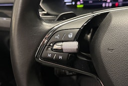 Musta Skoda Superb 2021 kuva 20.