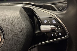 Musta Skoda Superb 2021 kuva 21.