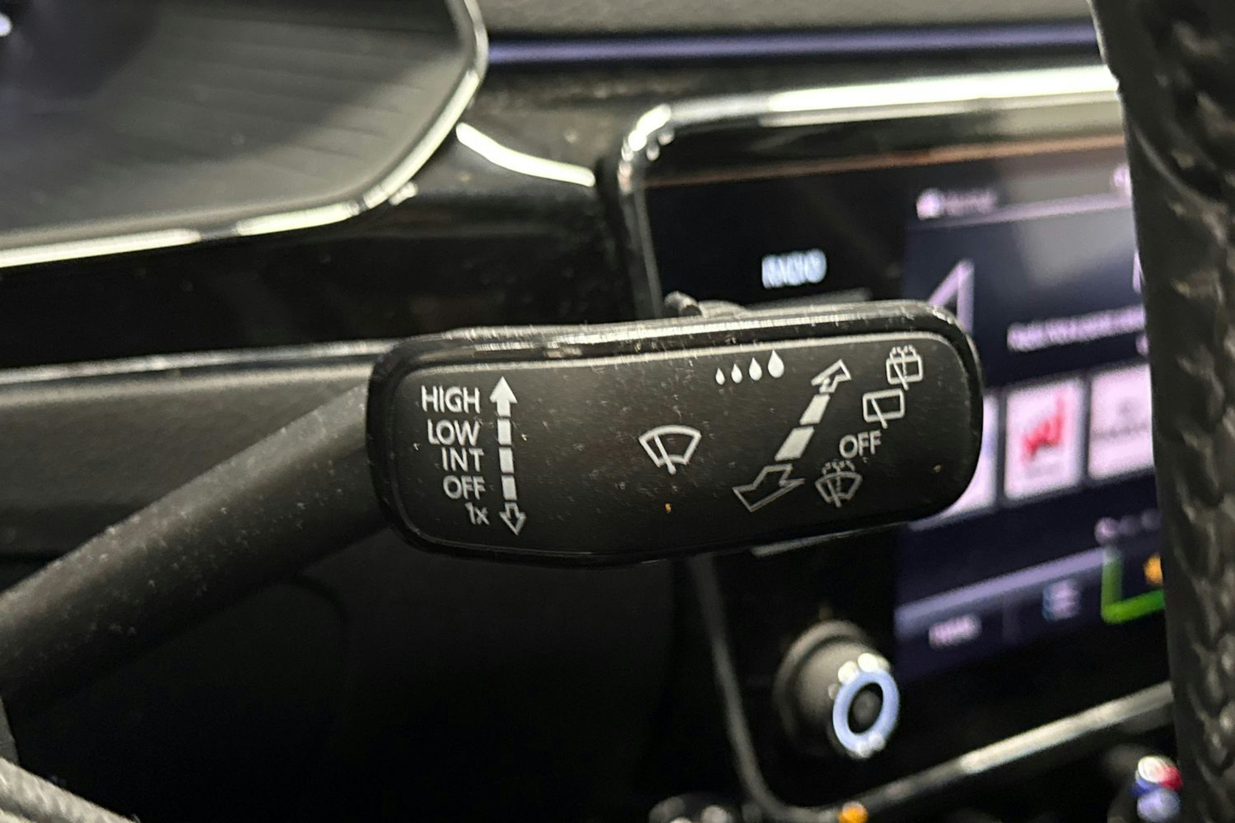 Musta Skoda Superb 2021 kuva 24.