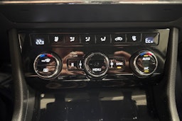 Musta Skoda Superb 2021 kuva 29.