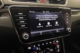 Musta Skoda Superb 2021 kuva 32.