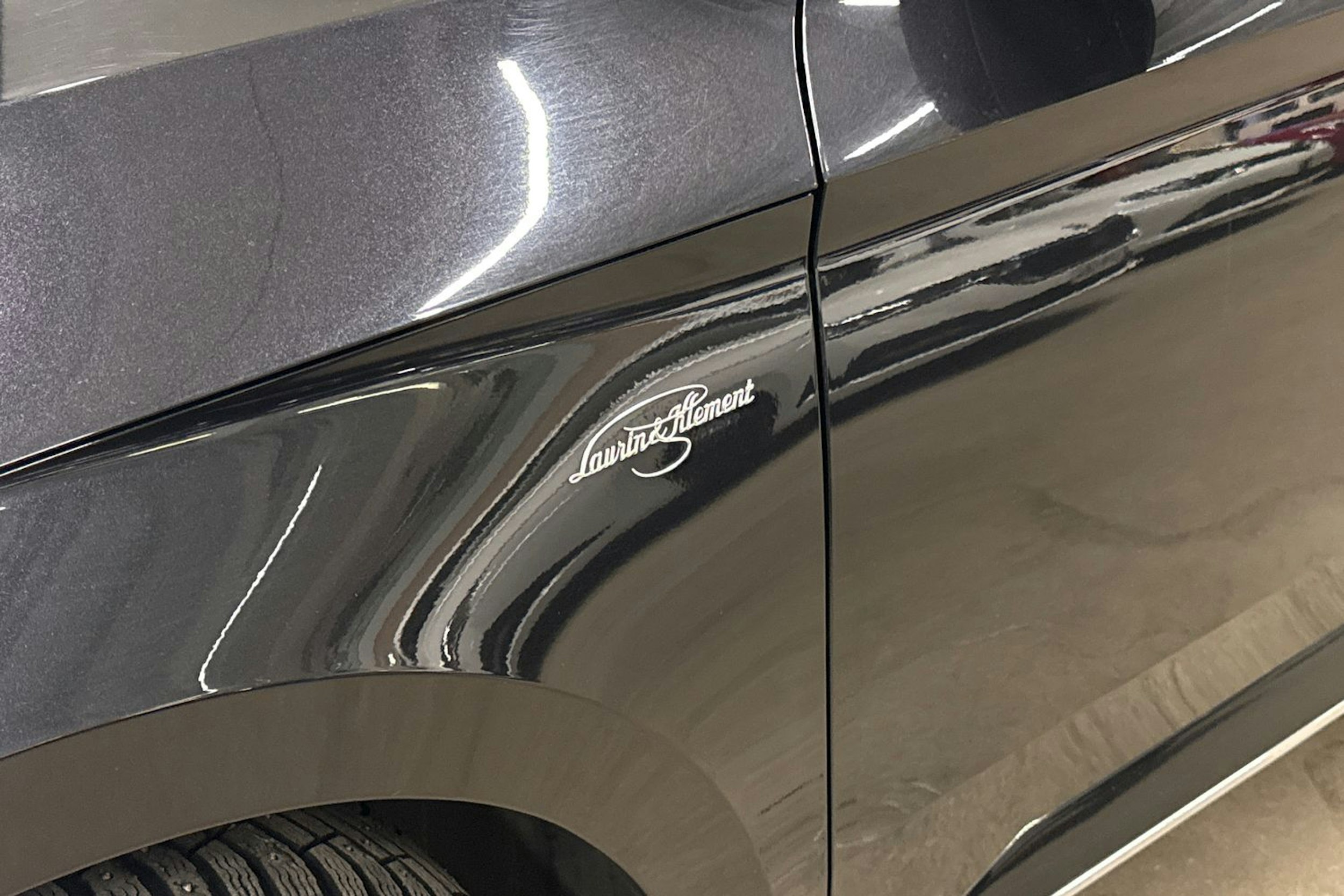 Musta Skoda Superb 2021 kuva 40.