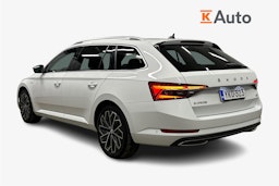 valkoinen Skoda Superb 2021 kuva 2.