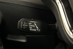 valkoinen Skoda Superb 2021 kuva 21.