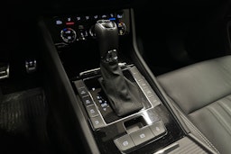 valkoinen Skoda Superb 2021 kuva 23.