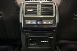 musta Skoda Superb 2022 kuva 31.