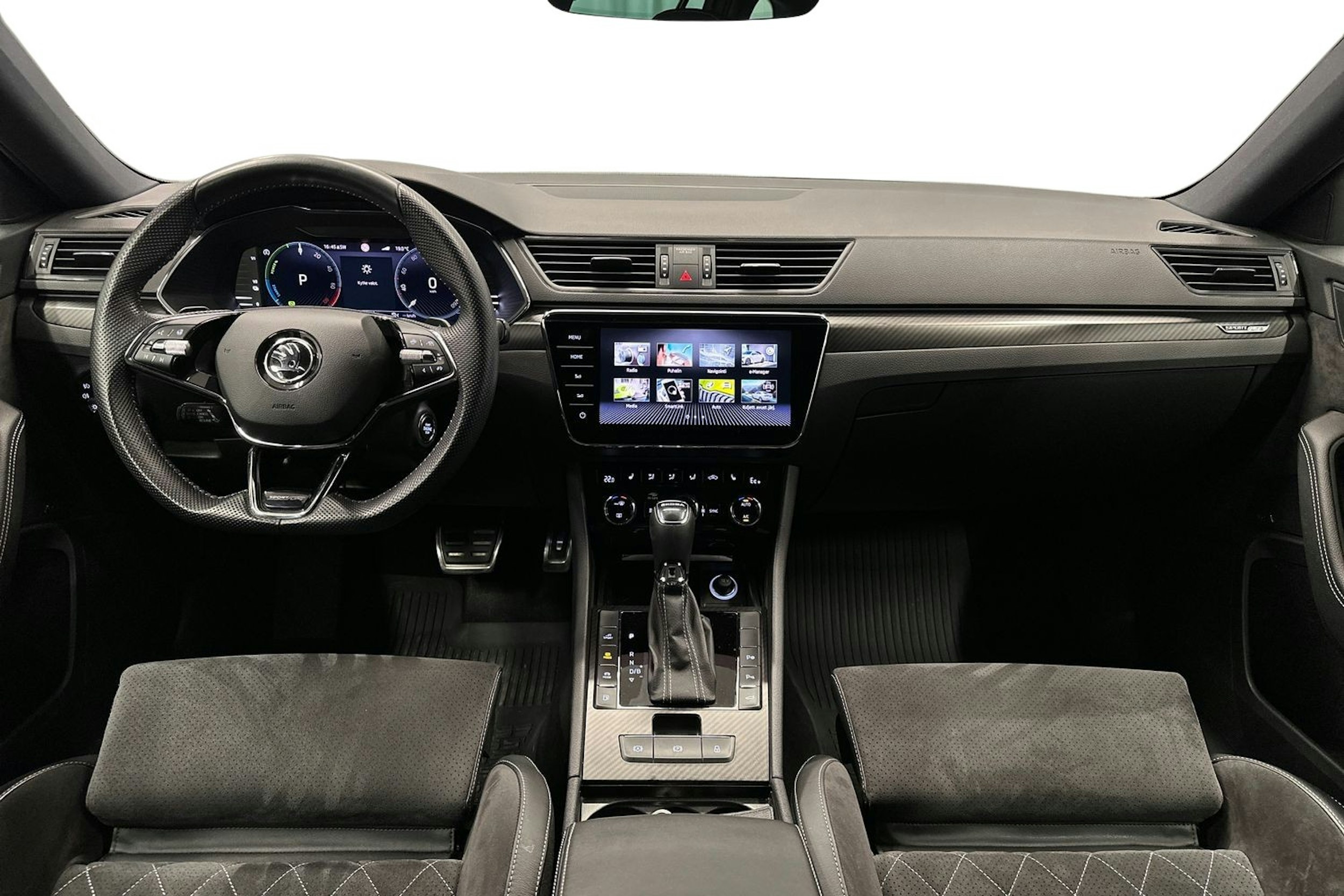 harmaa Skoda Superb 2022 kuva 9.