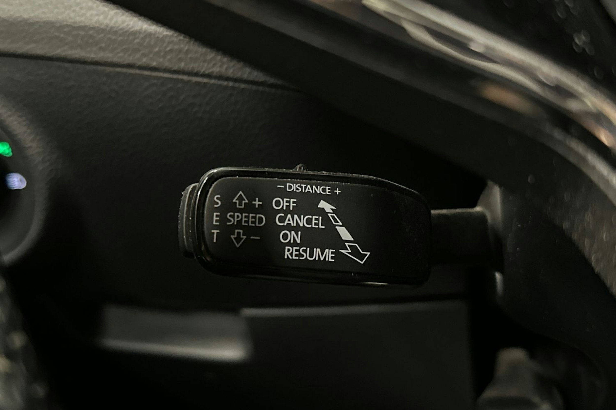 harmaa Skoda Superb 2022 kuva 23.