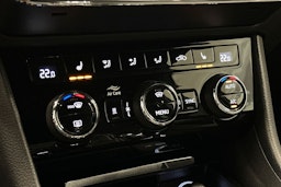 harmaa Skoda Superb 2022 kuva 26.