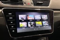 harmaa Skoda Superb 2022 kuva 28.
