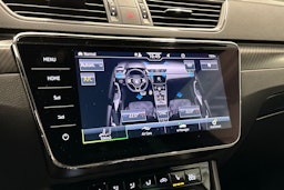 harmaa Skoda Superb 2022 kuva 30.