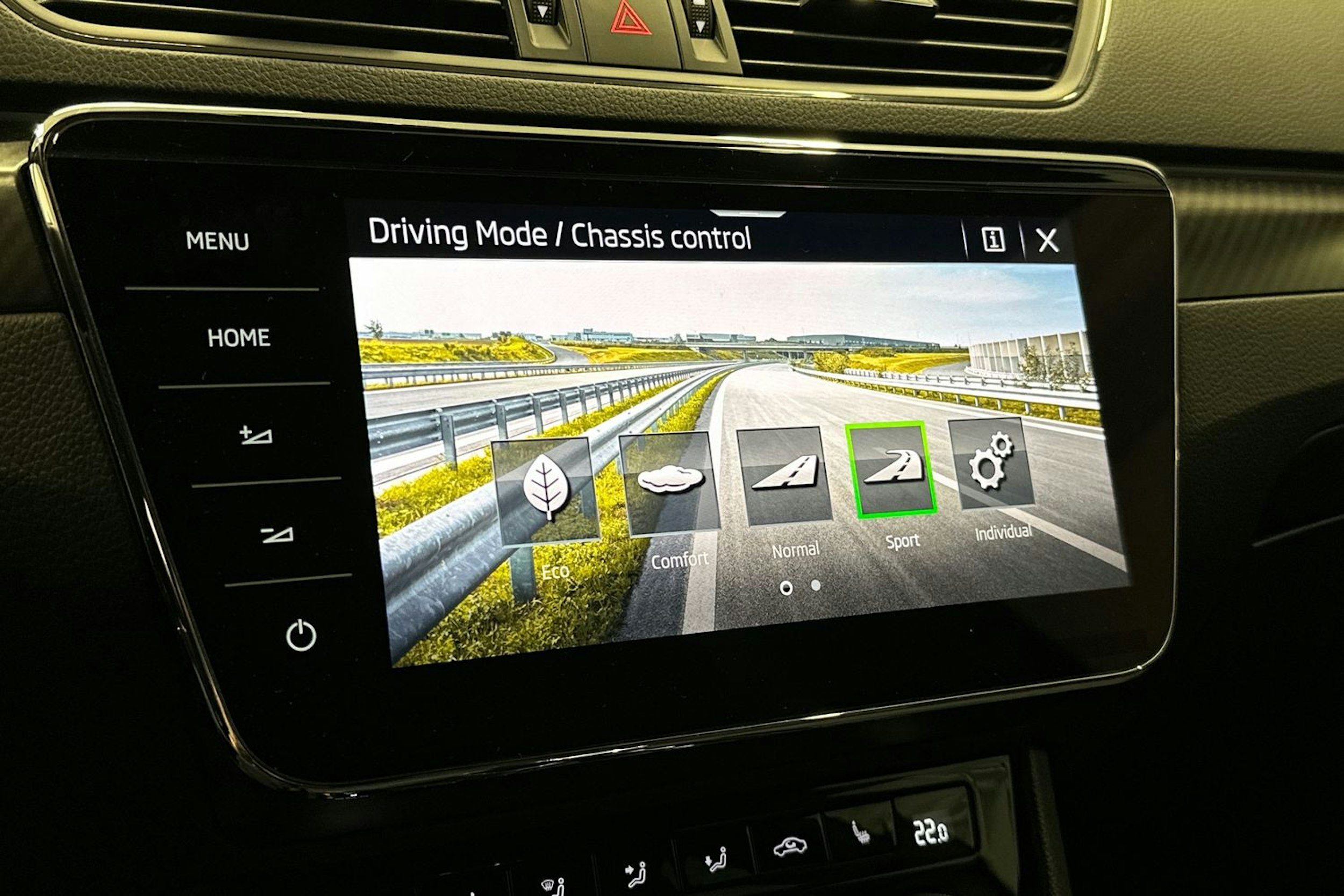 harmaa Skoda Superb 2022 kuva 34.