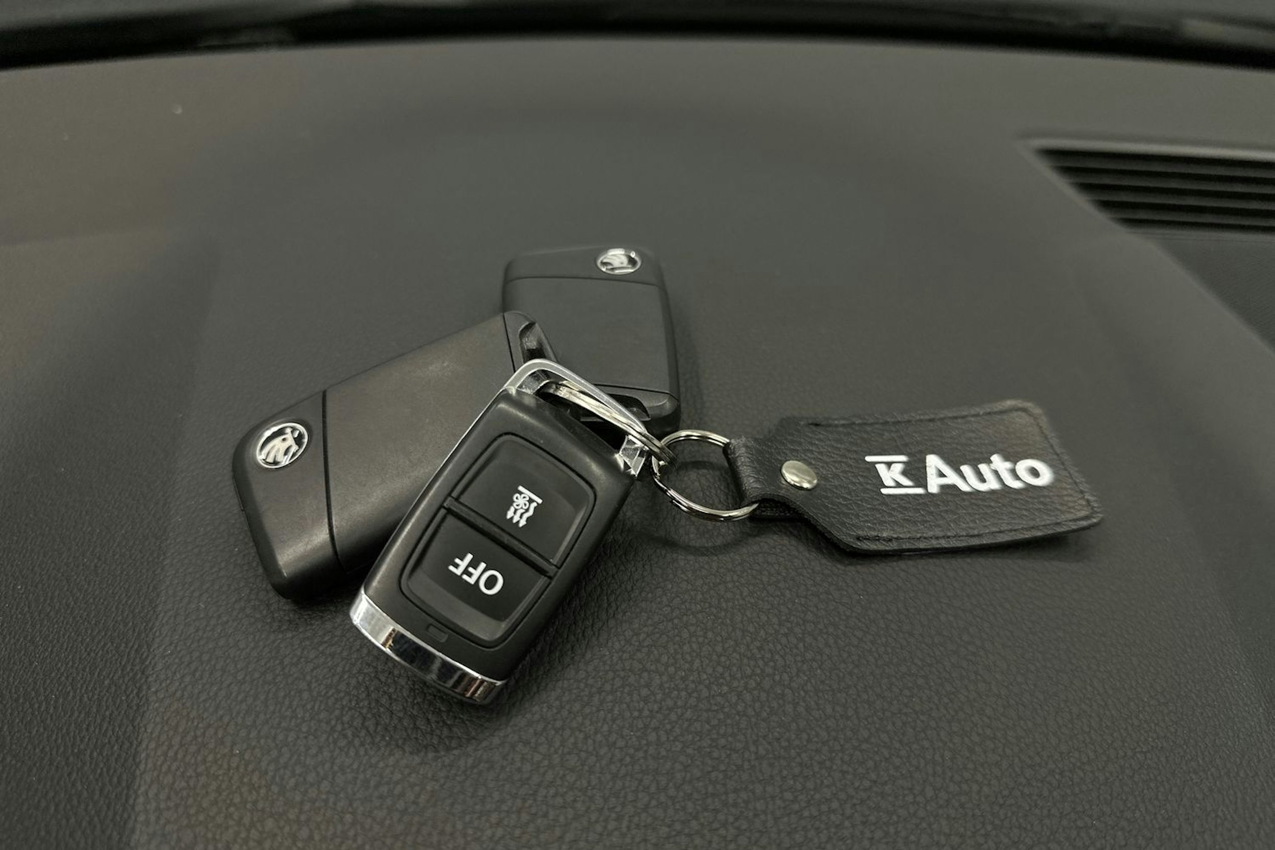 harmaa Skoda Superb 2022 kuva 35.