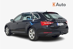 Musta Skoda Superb 2022 kuva 2.