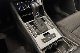 Musta Skoda Superb 2022 kuva 20.