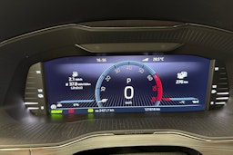 Musta Skoda Superb 2022 kuva 22.