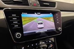 Musta Skoda Superb 2022 kuva 25.