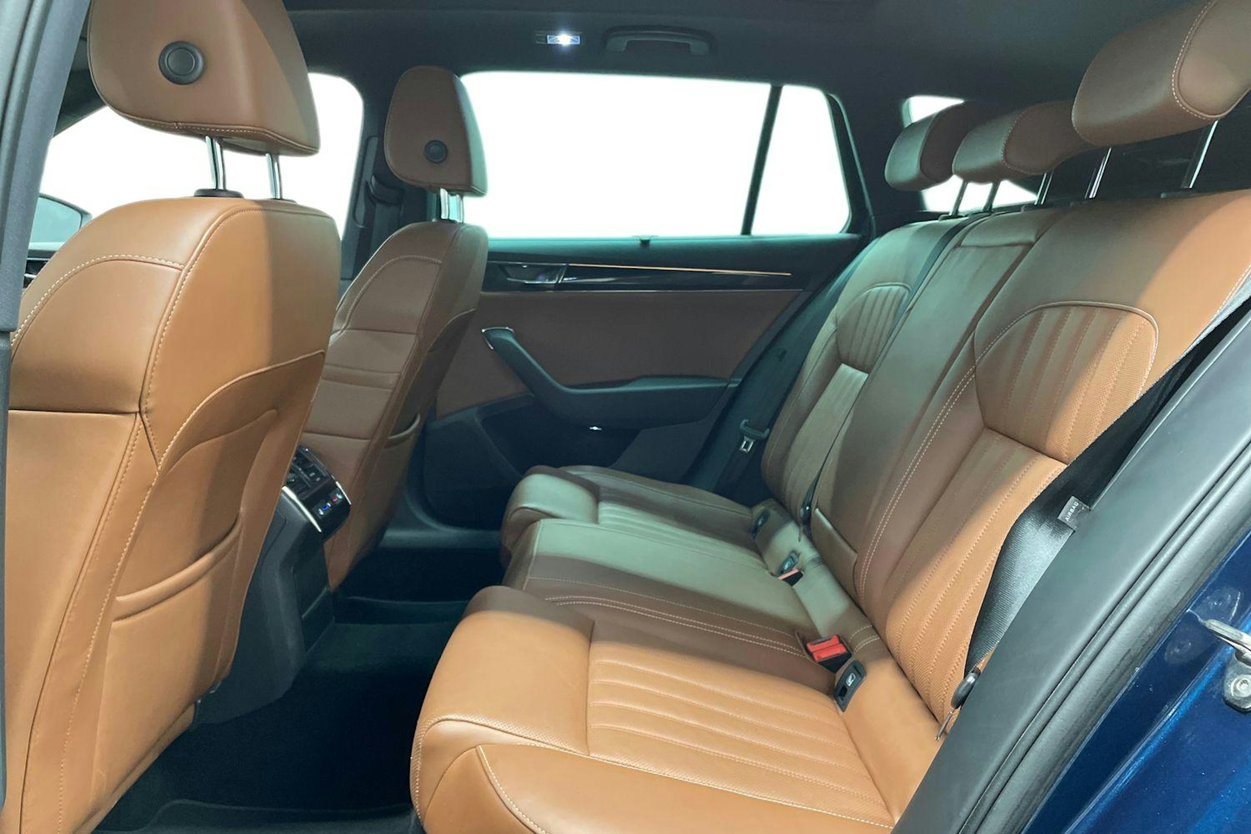 Sininen Skoda Superb 2022 kuva 10.