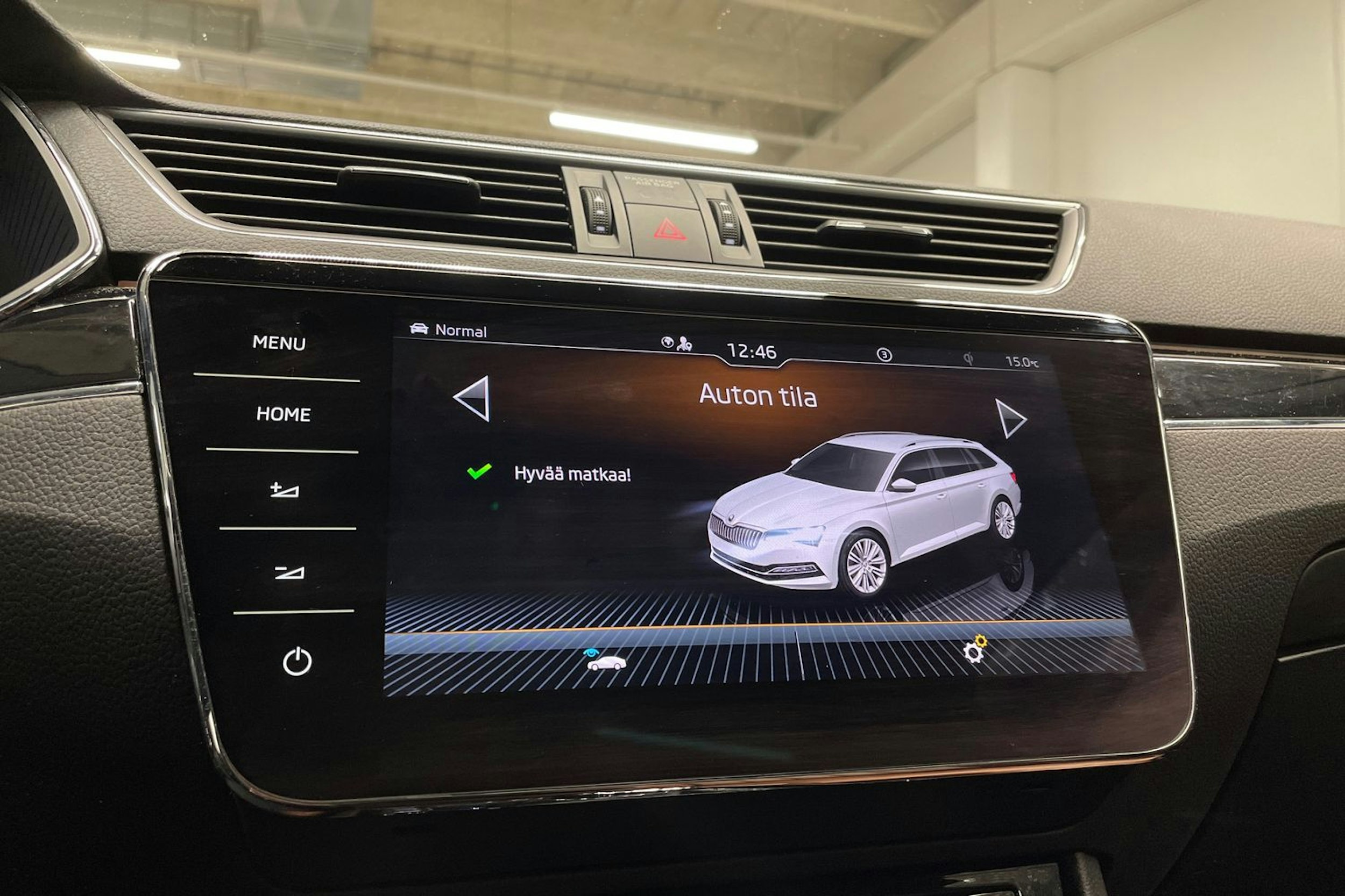 Sininen Skoda Superb 2022 kuva 23.