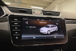 Sininen Skoda Superb 2022 kuva 23.