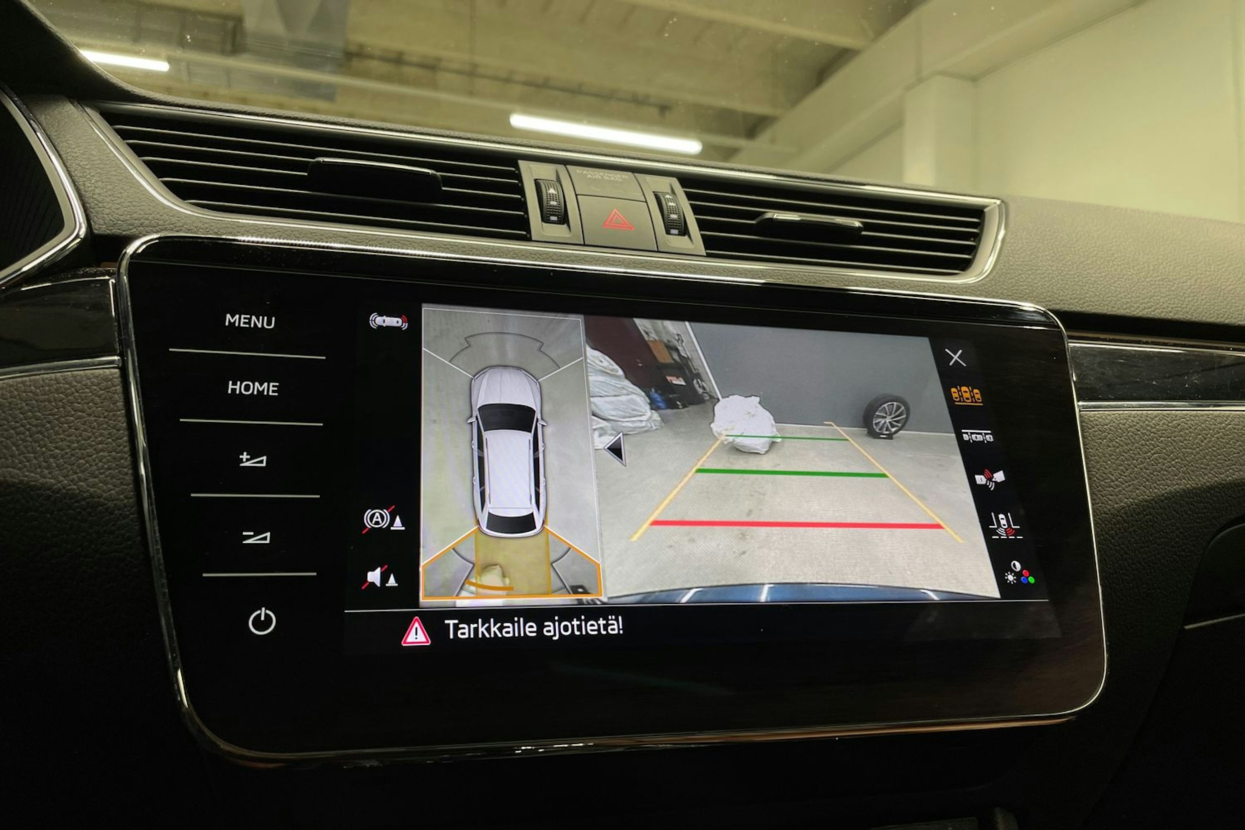 Sininen Skoda Superb 2022 kuva 24.