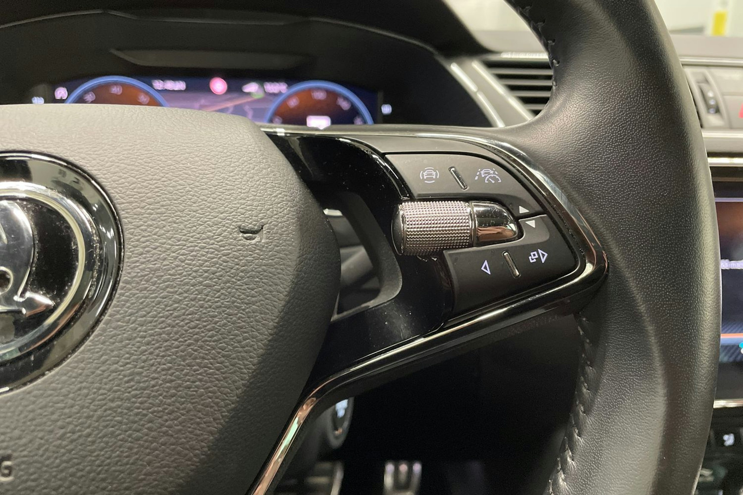 Sininen Skoda Superb 2022 kuva 28.