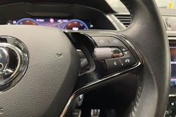 Sininen Skoda Superb 2022 kuva 28.