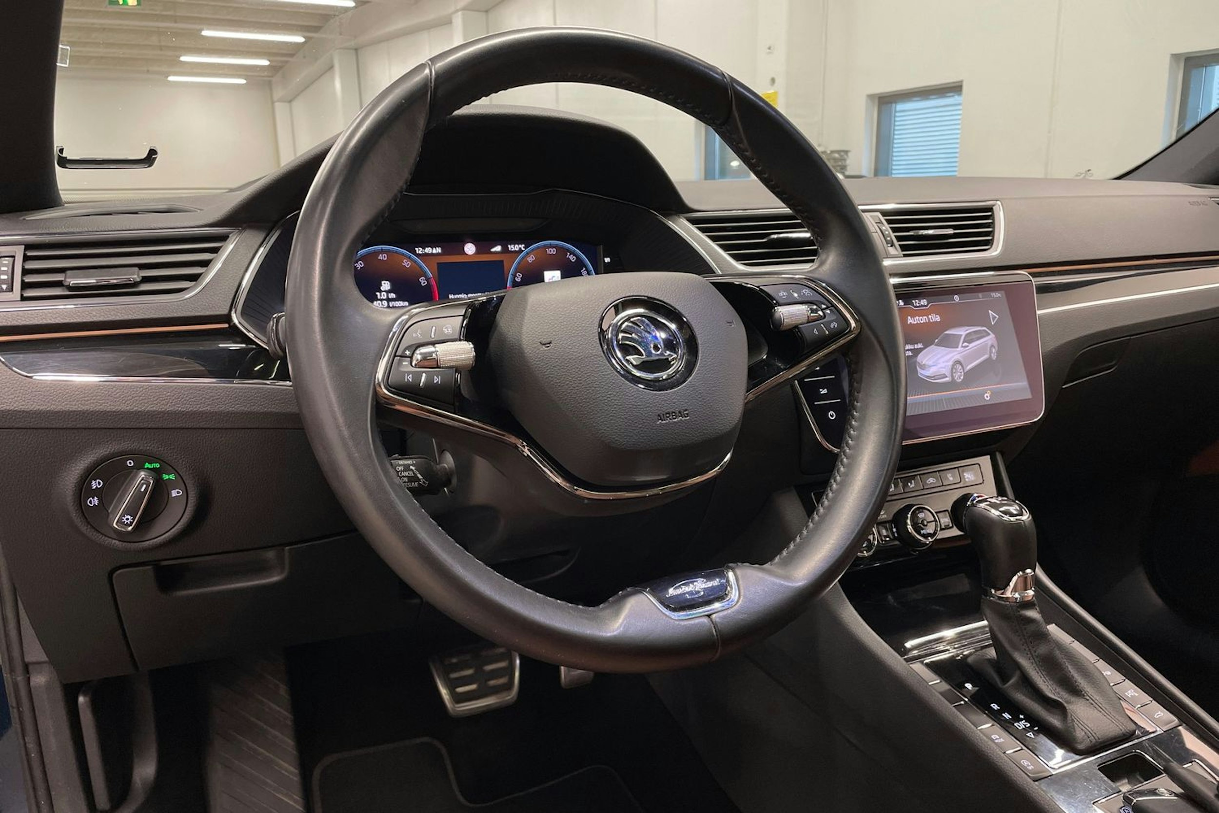 Sininen Skoda Superb 2022 kuva 31.