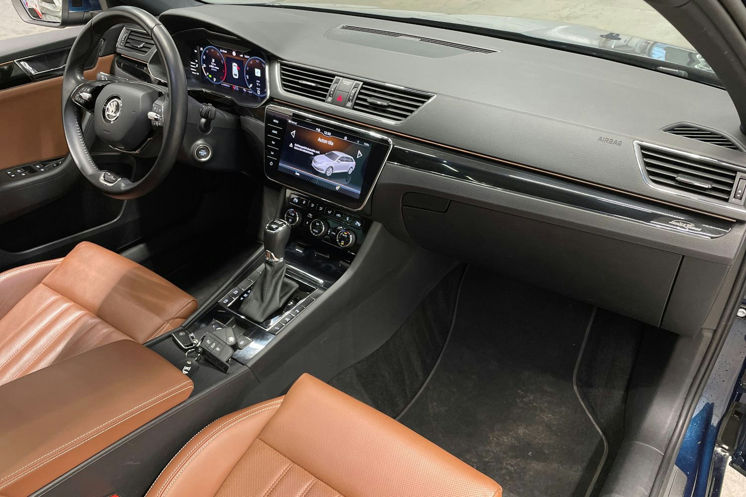 Sininen Skoda Superb 2022 kuva 33.