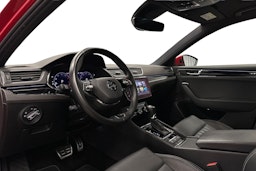 punainen Skoda Superb 2022 kuva 7.